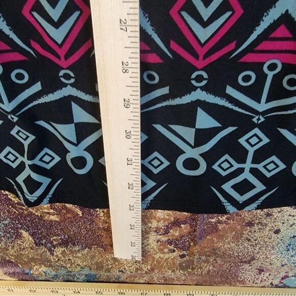 LulaRoe Irma Women's Black Short Sleeve Tunic Shirt Geometric Print Size Large - Picture 8 of 9